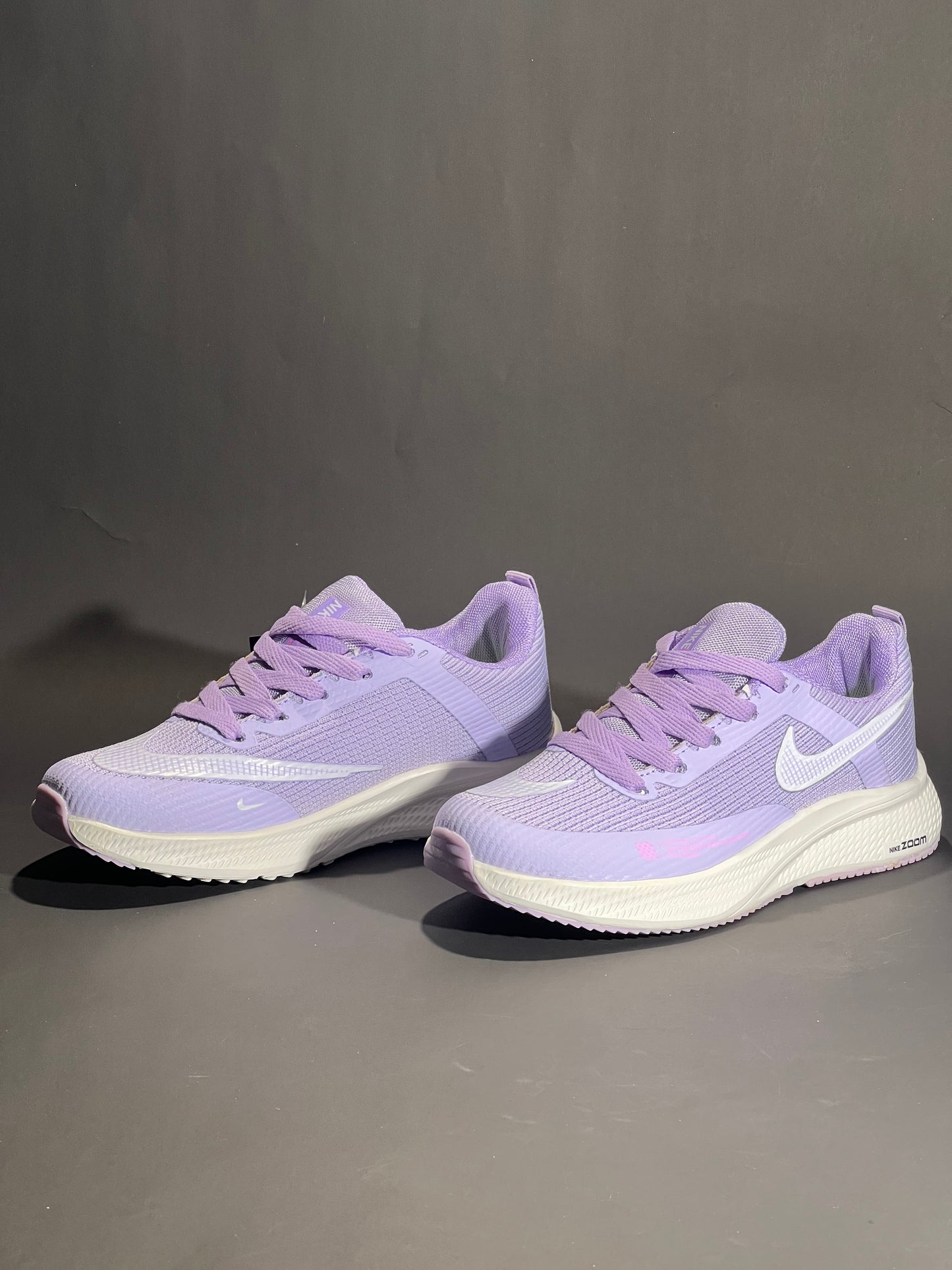 NIKE ZOOM   purple